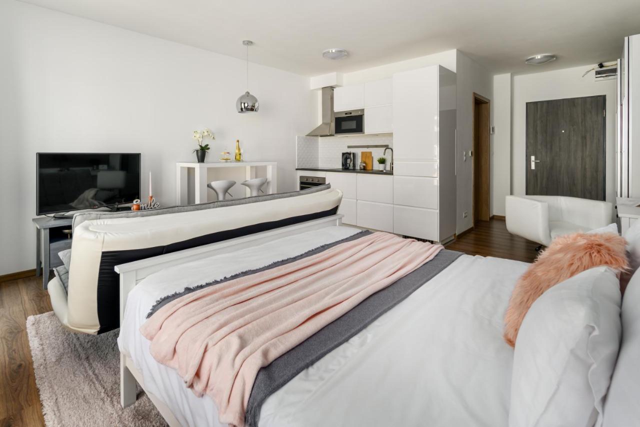 Leonardo50 Apartment Будапеща Екстериор снимка