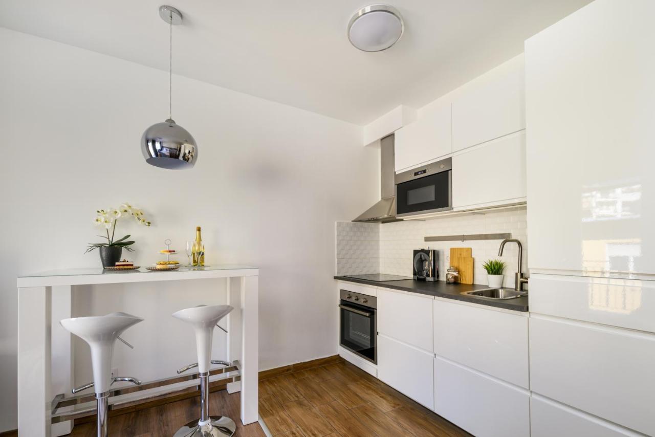 Leonardo50 Apartment Будапеща Екстериор снимка