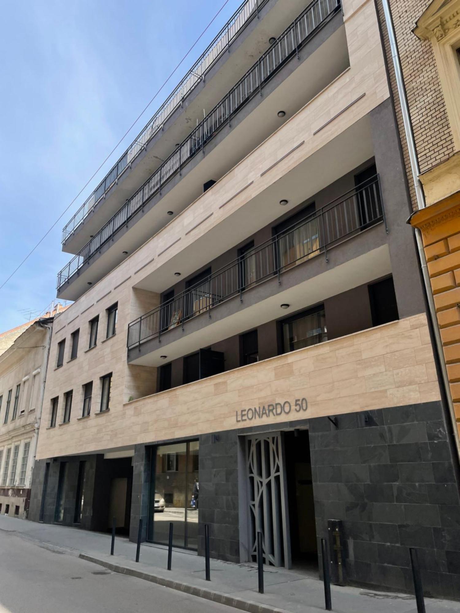 Leonardo50 Apartment Будапеща Екстериор снимка